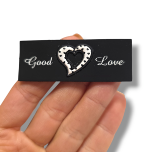 Емблема Good Love , 6 см х 2.5 см, черна, за пришиване